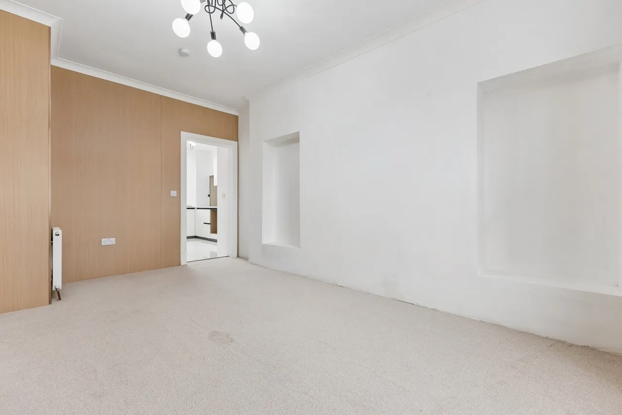 Main Street, Clackmannan, FK10, photo 9