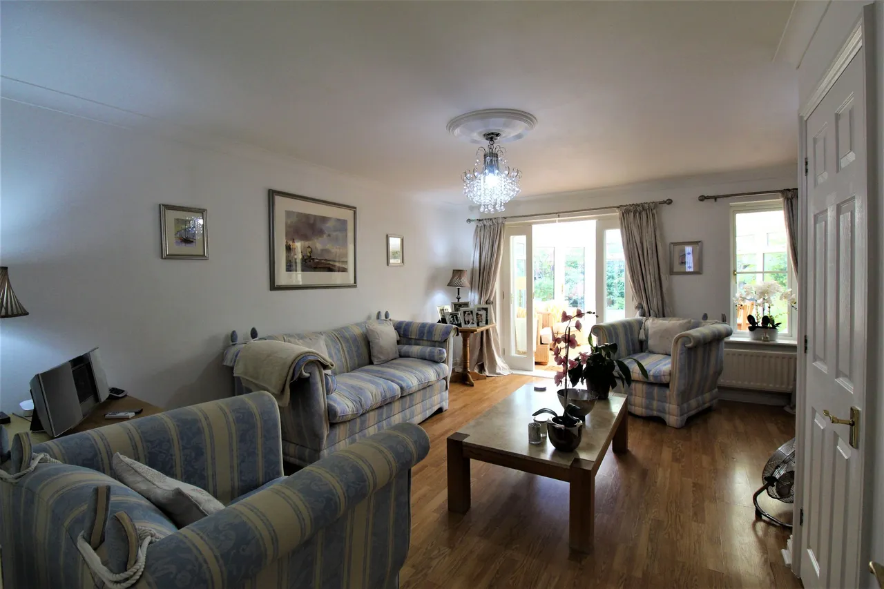 Parnell Close, Grays, Essex, RM16 6BQ, photo 2