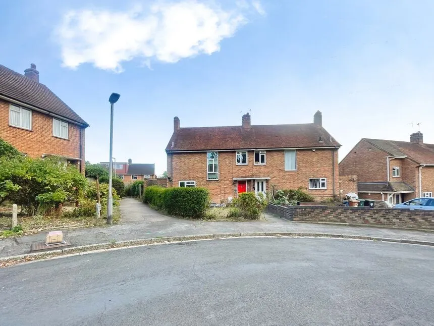 3 bed house for sale — Rosehill Gardens, Abbots Langley, Hertfordshire, WD5