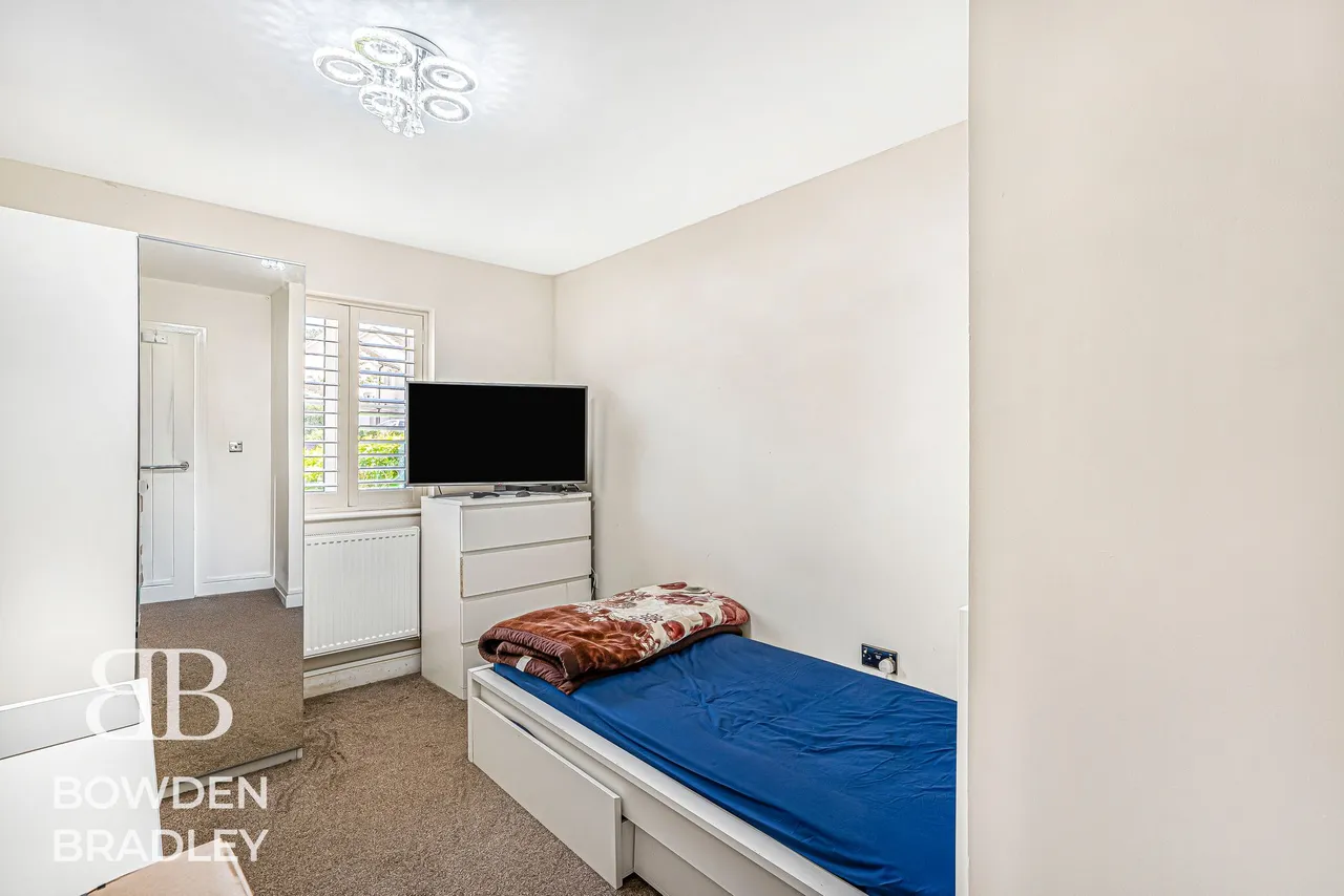 Blackthorn Avenue, Chigwell, IG7, photo 28
