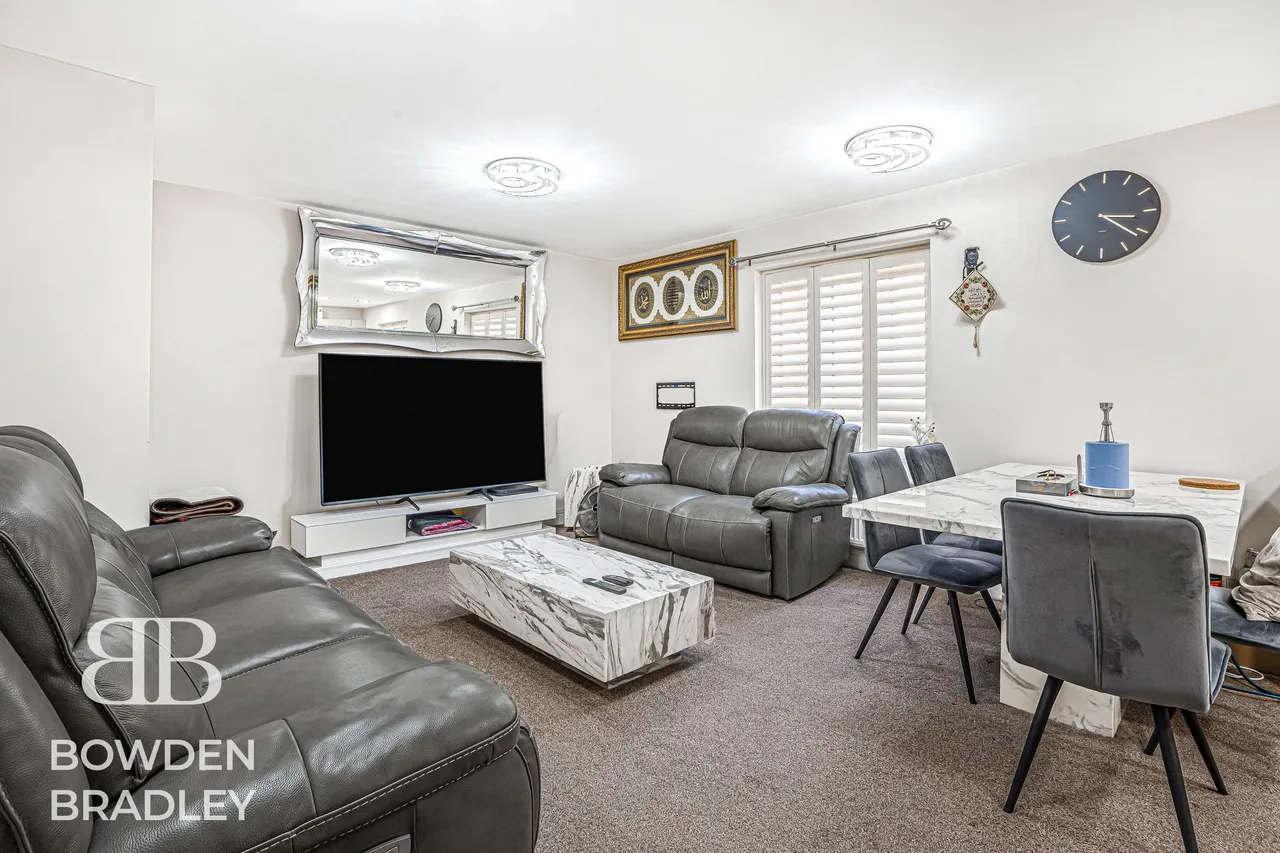 Blackthorn Avenue, Chigwell, IG7, photo 3