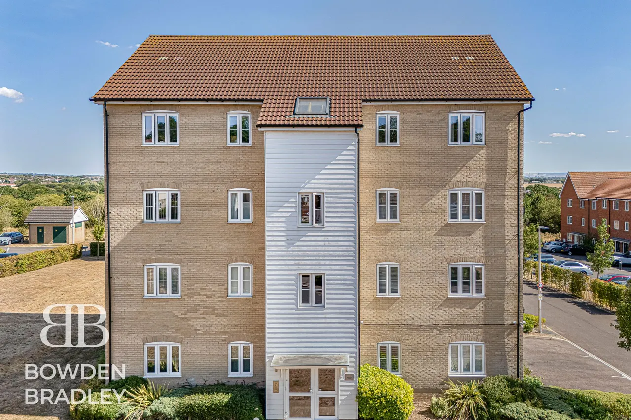 Blackthorn Avenue, Chigwell, IG7, photo 17