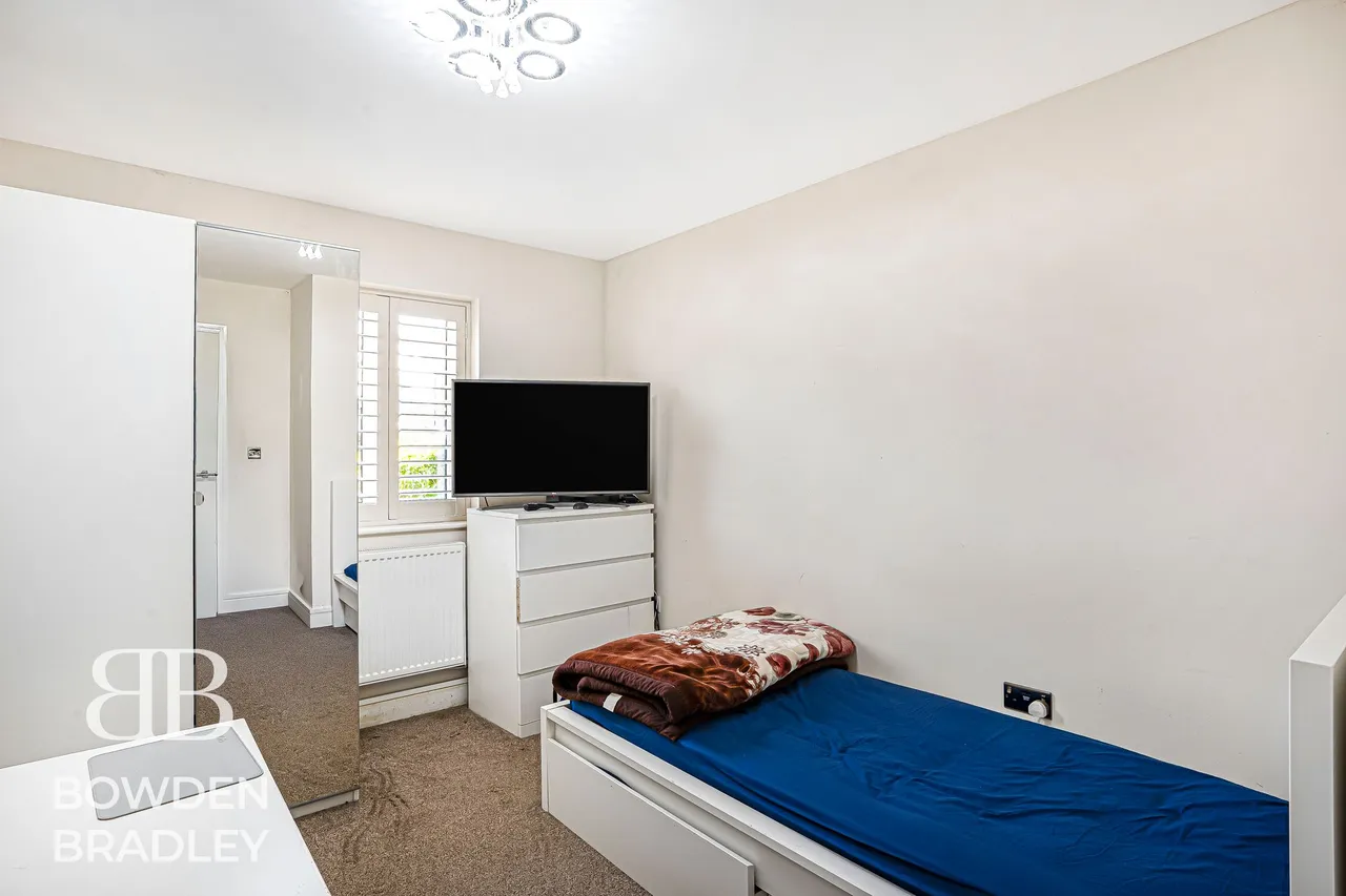 Blackthorn Avenue, Chigwell, IG7, photo 29