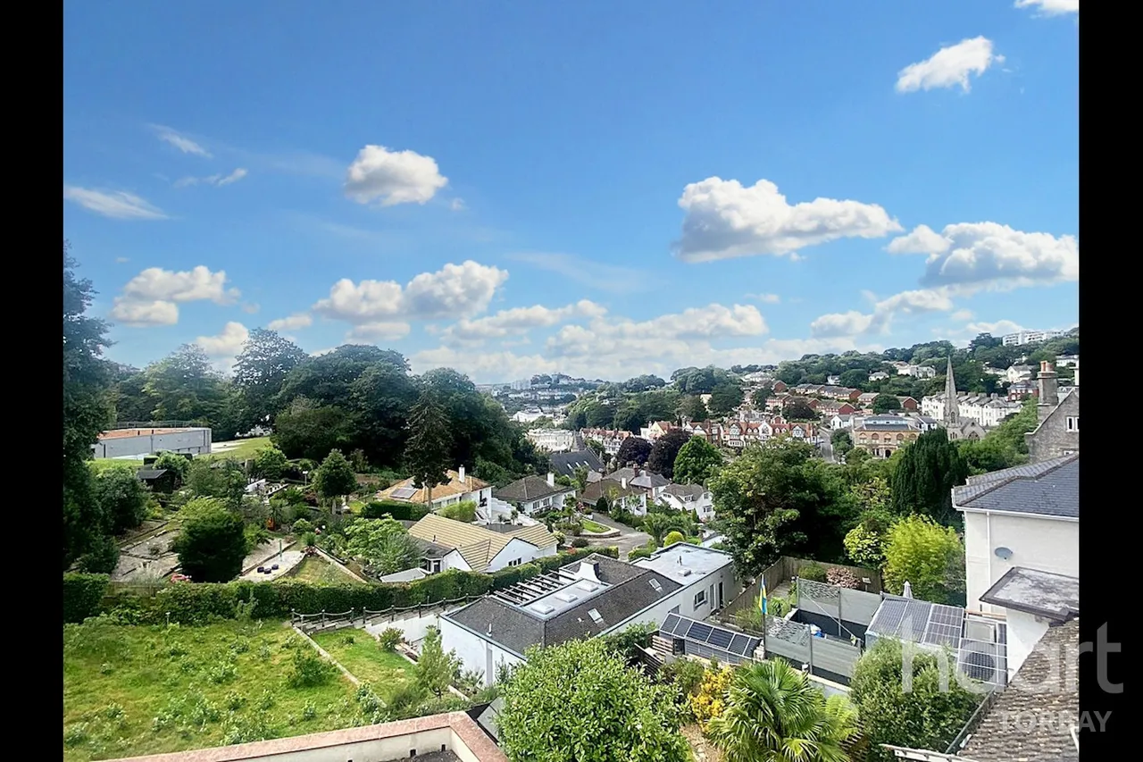 Lower Woodfield Road, Torquay, TQ1, photo 2