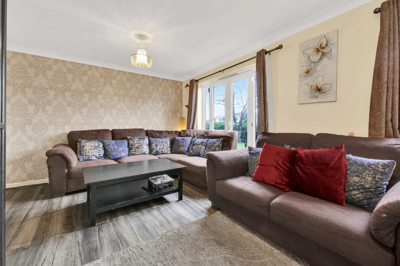 Ridley Close, Barking, IG11, photo 3