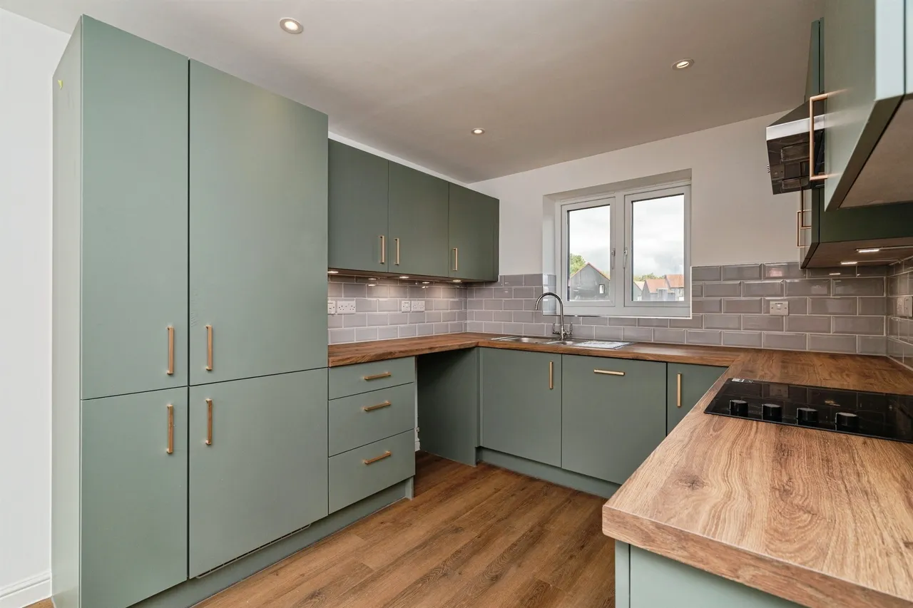 Emerald Close, Bradwell, NR31, photo 3