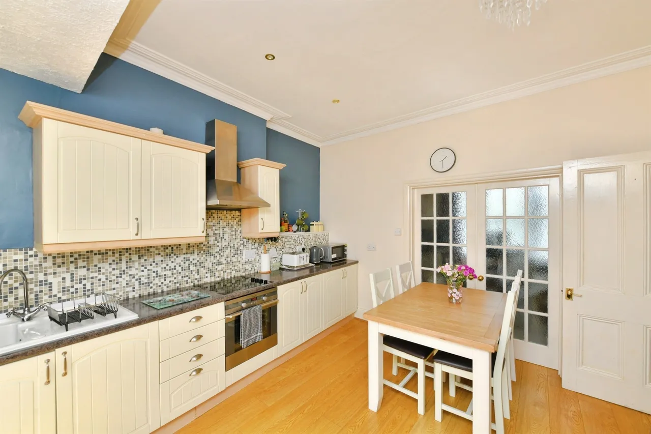 Desborough Road, Plymouth, photo 9