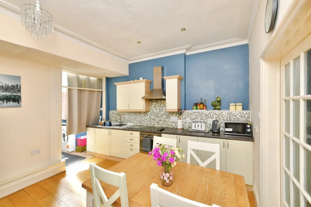 Desborough Road, Plymouth, photo 8