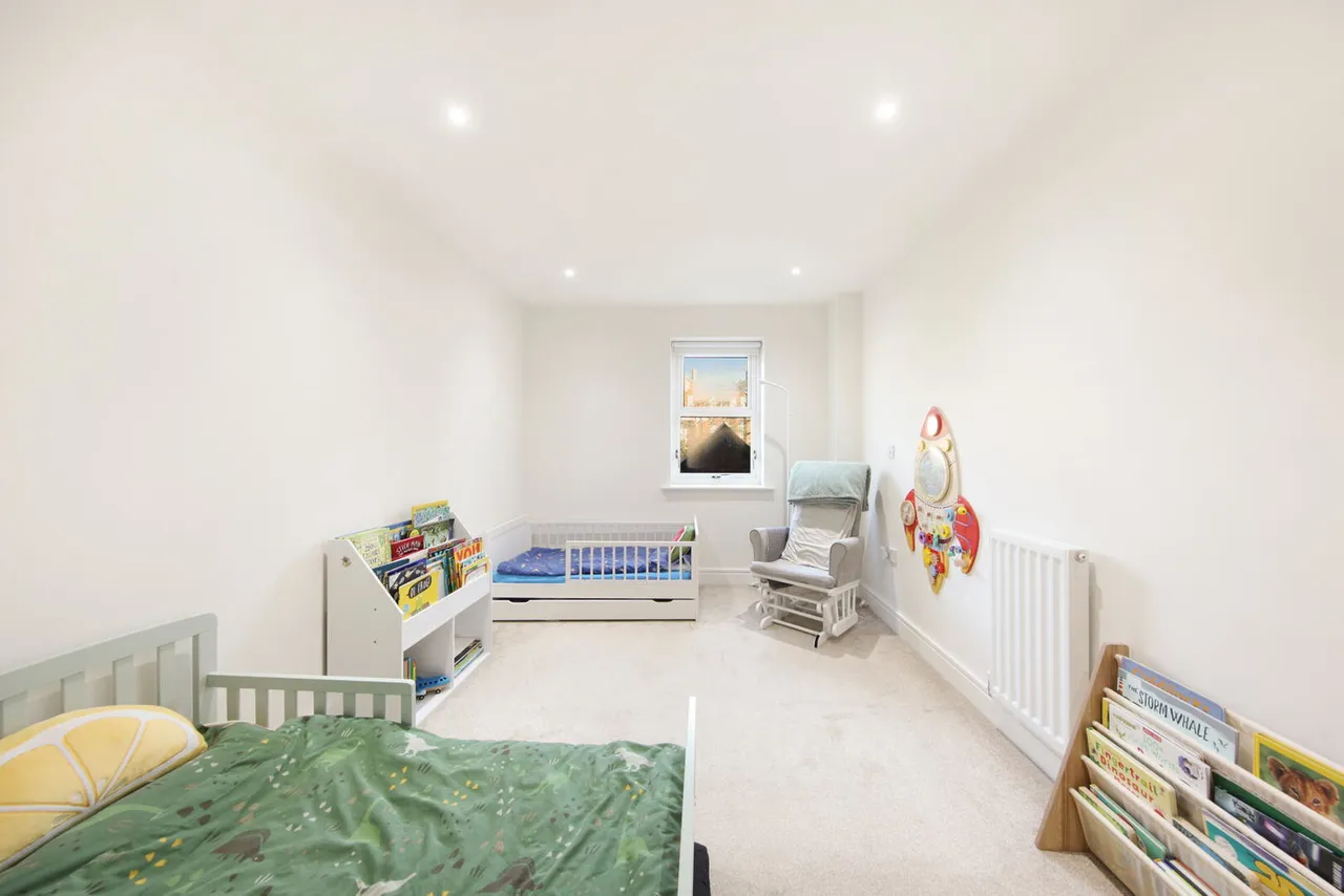 Charles Sevright Way, Millbrook Park, NW7 1FA, photo 16