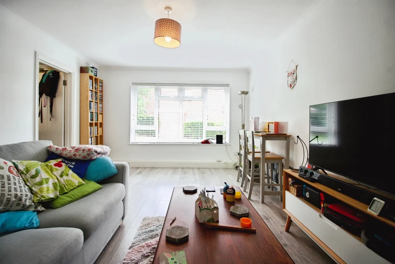 Waun Fach Cardiff, CF23, photo 9
