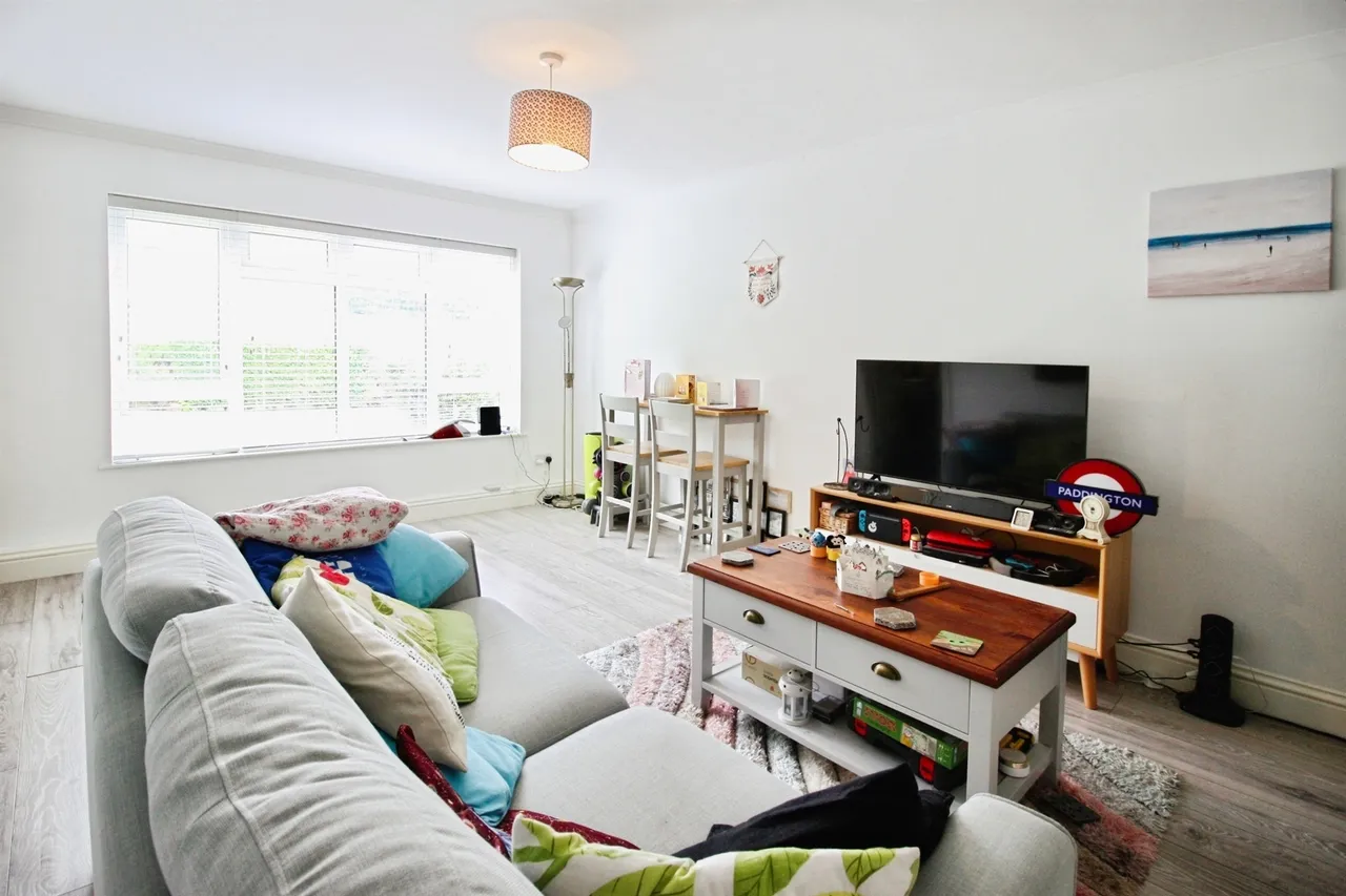 Waun Fach Cardiff, CF23, photo 8