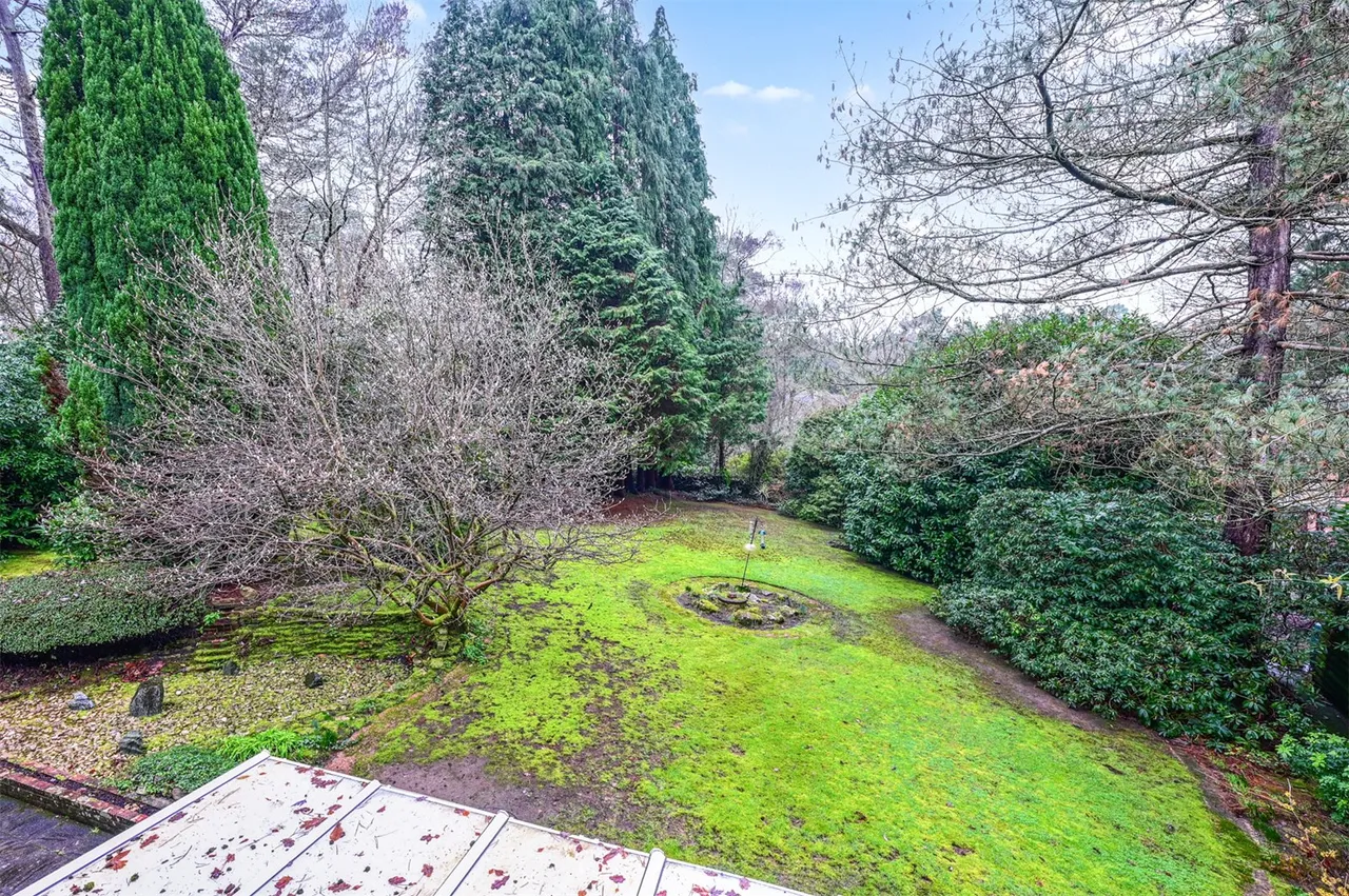 Broomrigg Road, Fleet, Hampshire, GU51 4LS, photo 4