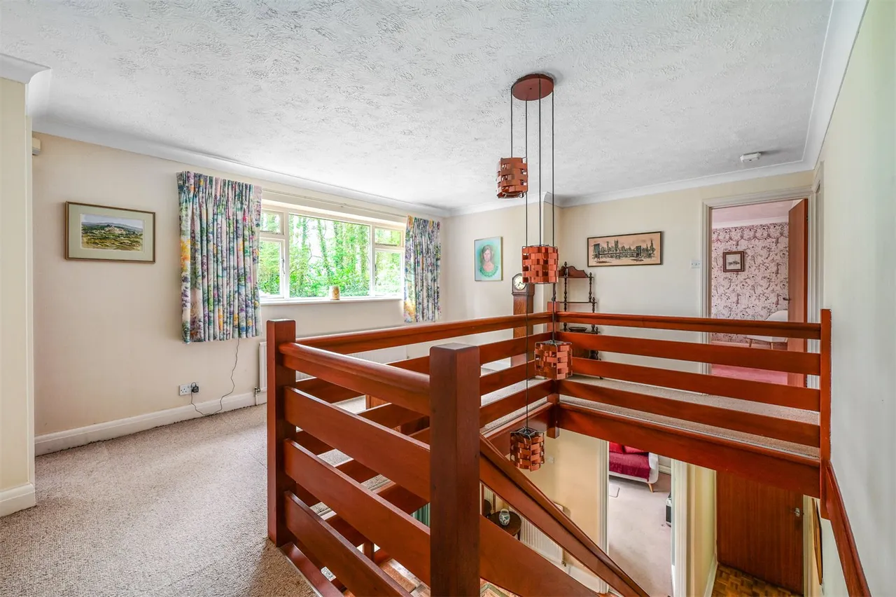 Broomrigg Road, Fleet, Hampshire, GU51 4LS, photo 6