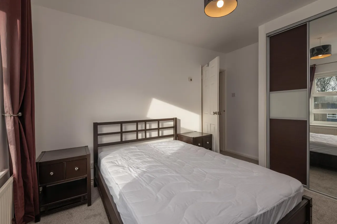Robinwood Court, Roundhay, LS8, photo 5