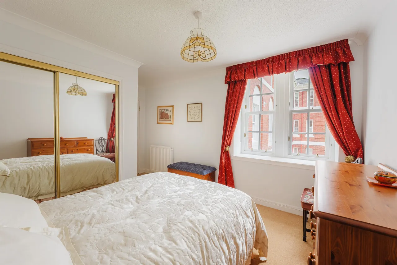 Southwood Place, Newton Mearns, photo 11