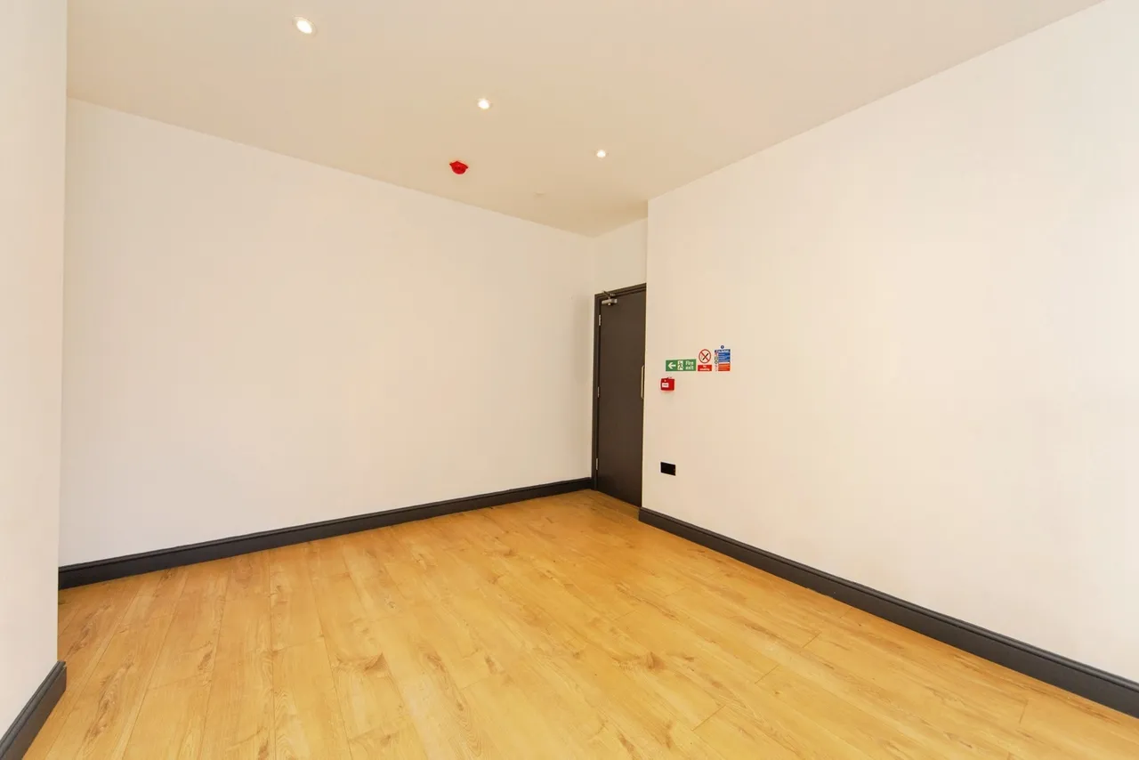 Clifton Road, Anfield, L6, photo 36