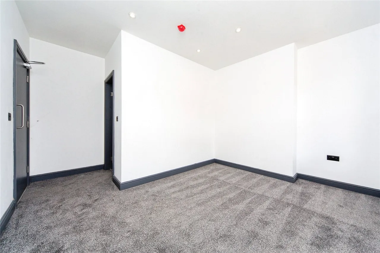Clifton Road, Anfield, L6, photo 19