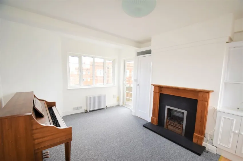 Chiswick Village, W4, photo 3