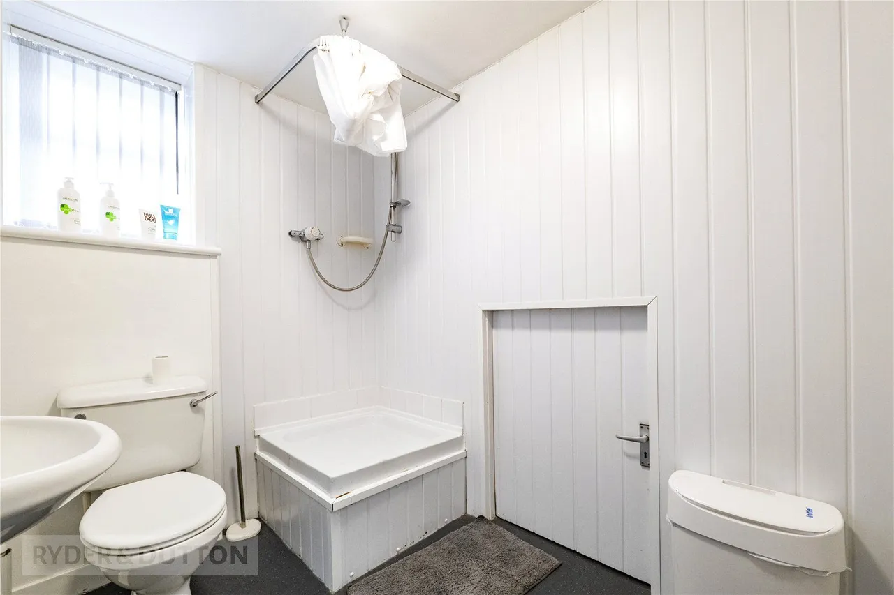 Victoria Avenue, Sowerby Bridge, HX6, photo 25