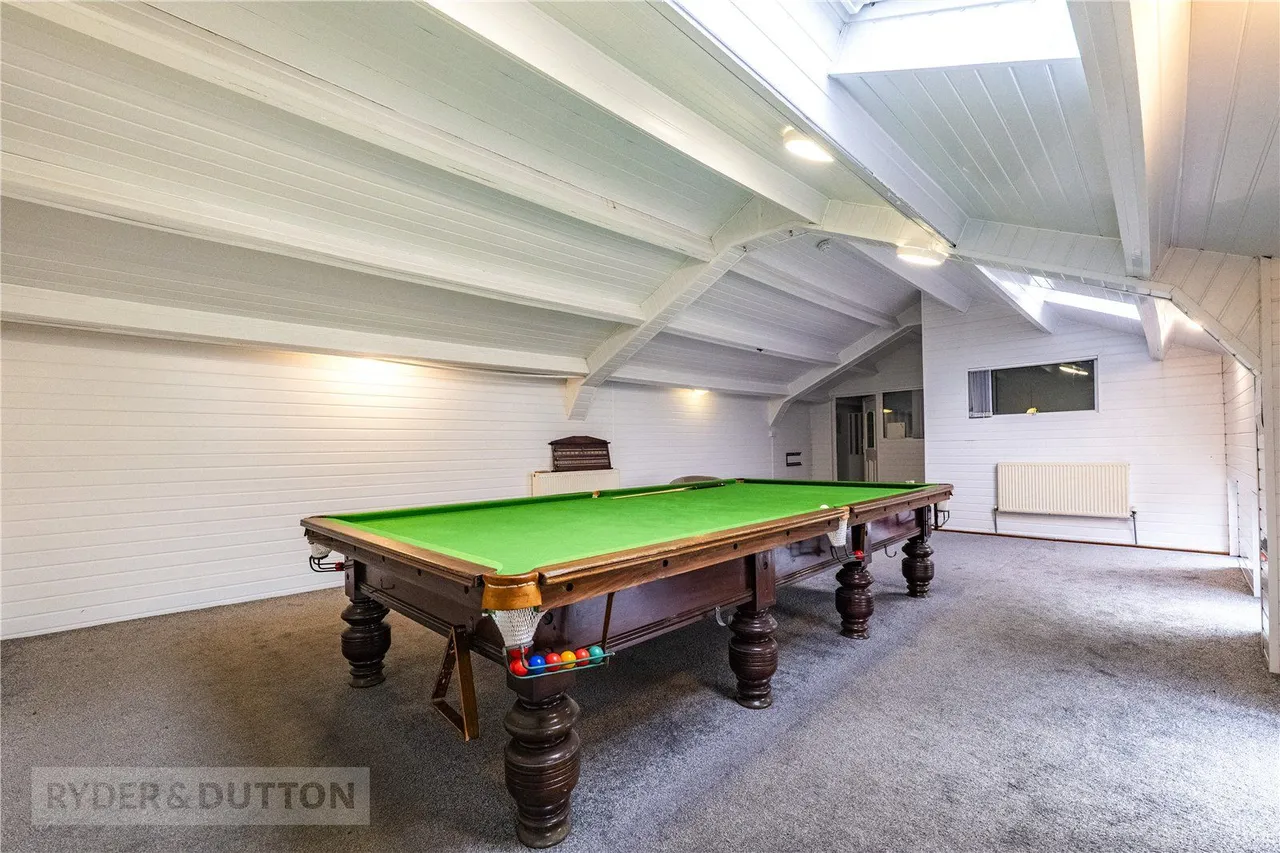 Victoria Avenue, Sowerby Bridge, HX6, photo 5