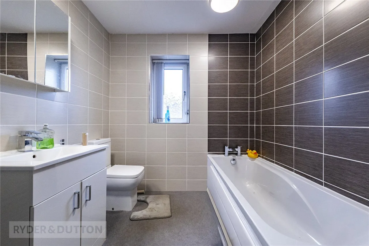 Victoria Avenue, Sowerby Bridge, HX6, photo 22