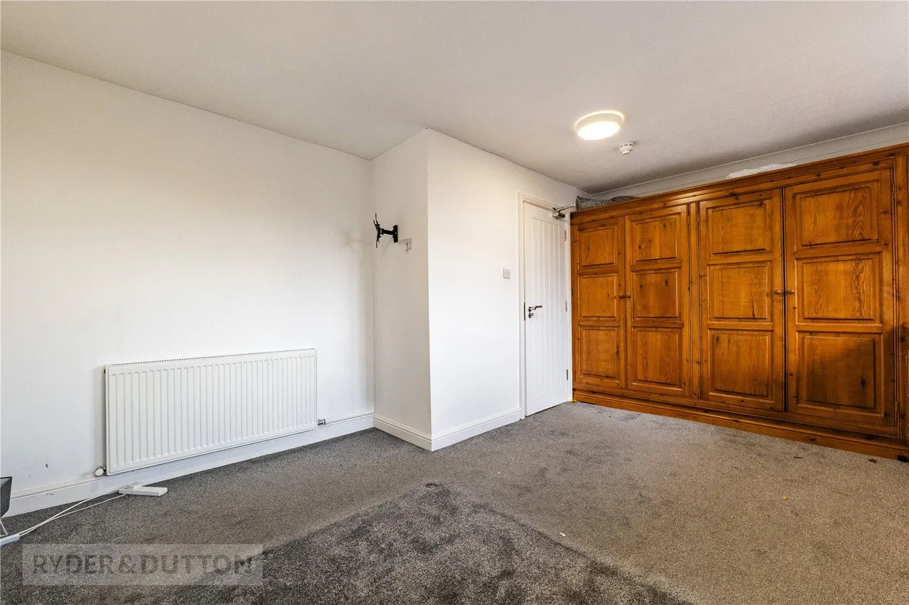 Victoria Avenue, Sowerby Bridge, HX6, photo 18