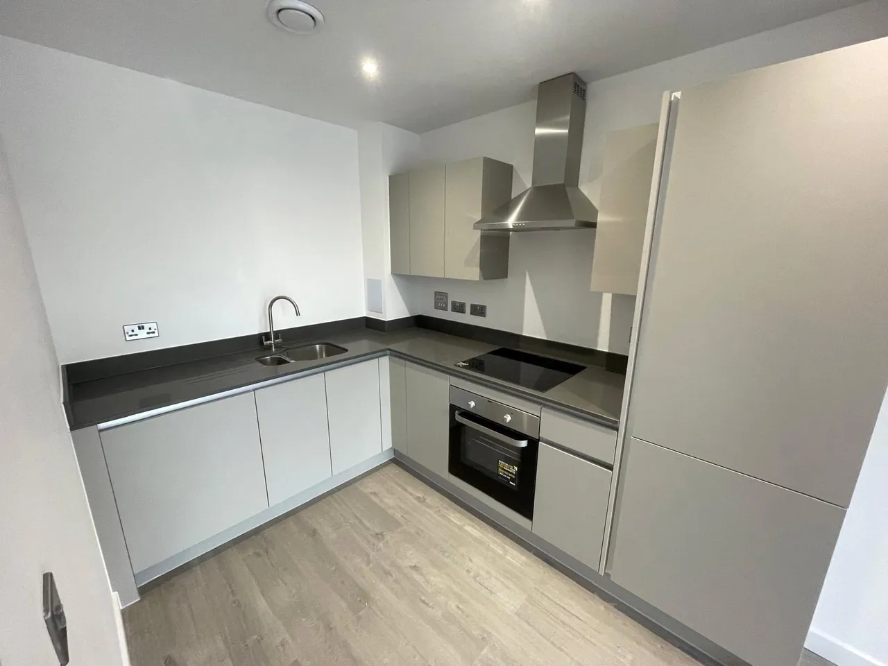 Buckingham Road, Bletchley, Milton Keynes, Buckinghamshire, MK3, photo 4