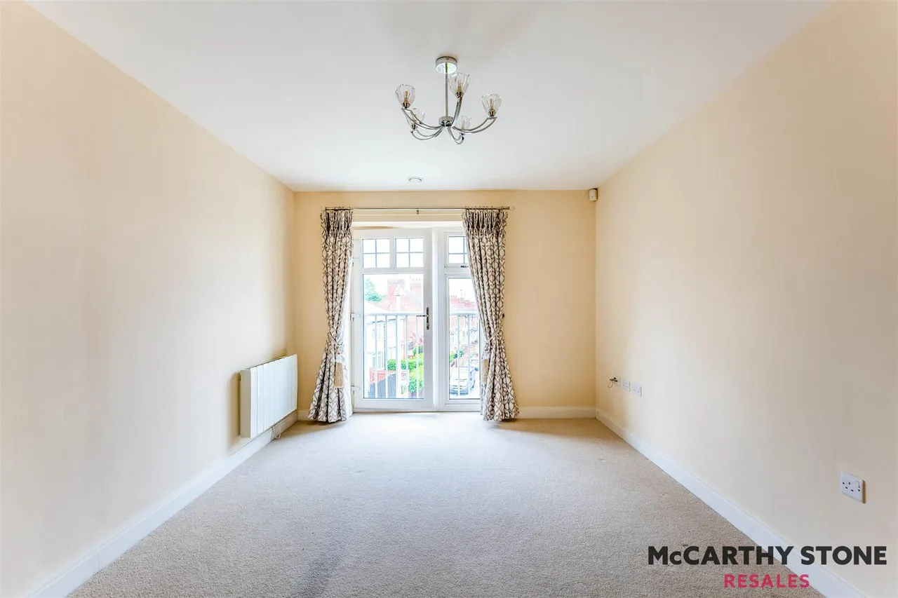 Westfield Road, Wellingborough, NN8, photo 3