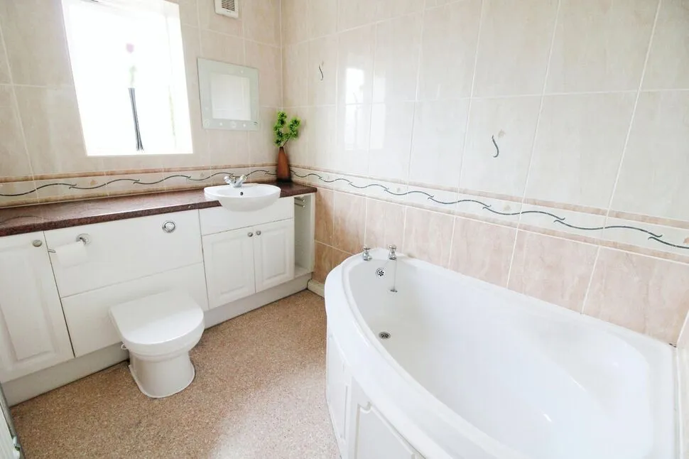 Fairfield Court, Castleford, WF10, photo 12
