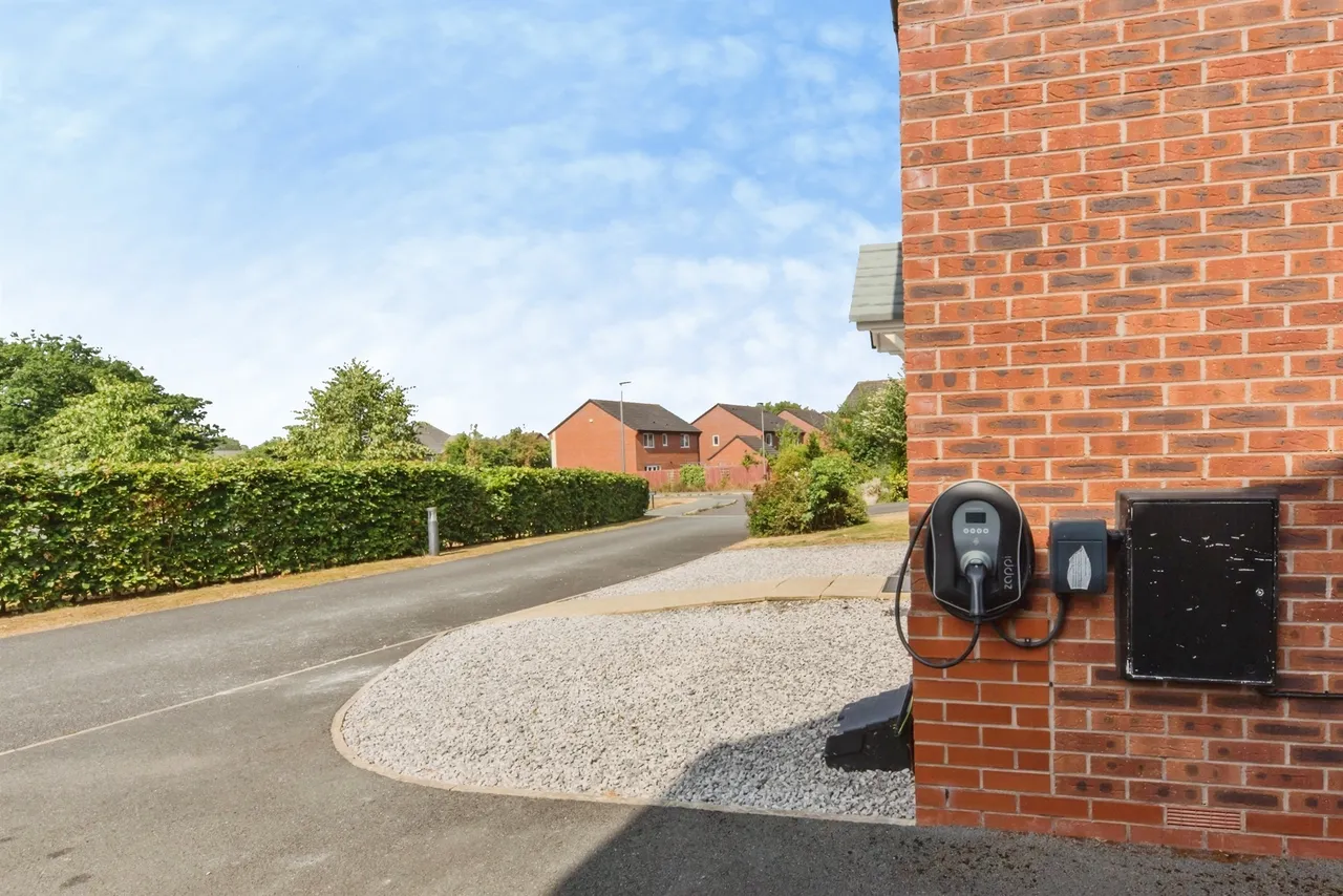 Heath Place, Winsford, photo 2