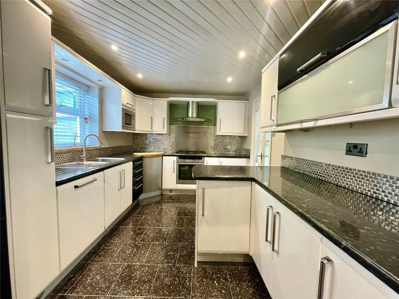 Holland House Road, Walton-le-Dale, PR5, photo 8
