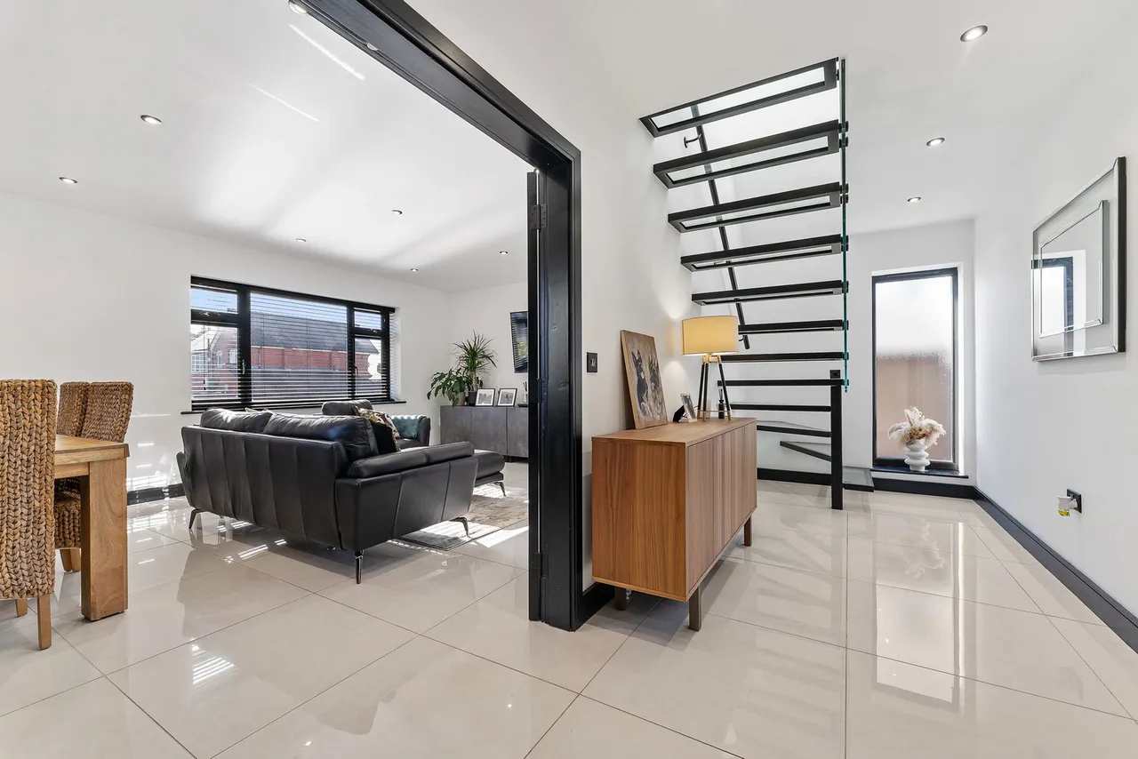 Rutland Ave, Over Hulton, M46, photo 15