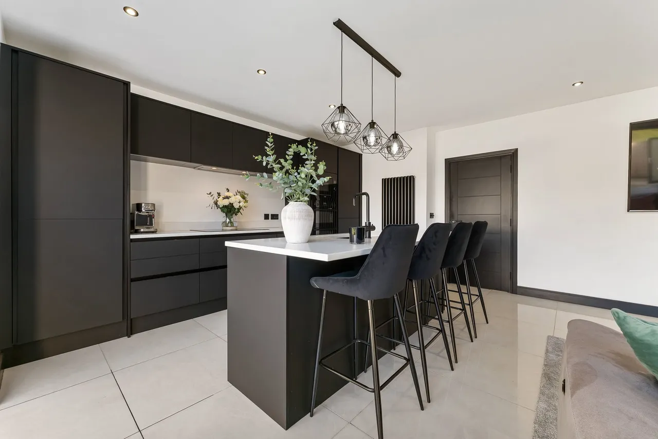 Rutland Ave, Over Hulton, M46, photo 6