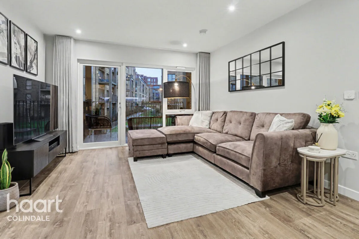 Anemone Apartments, Bittacy Hill, NW7, photo 4