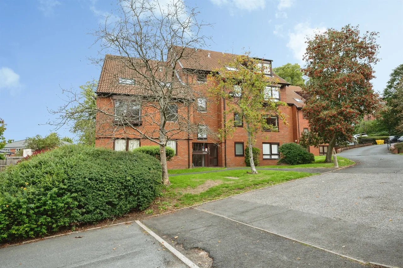 Moncrieffe Close, Dudley, DY2, photo 9