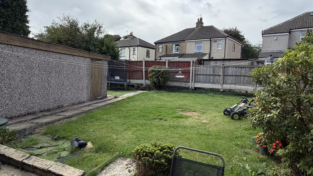 Leafield Crescent, Bradford, BD2, photo 16
