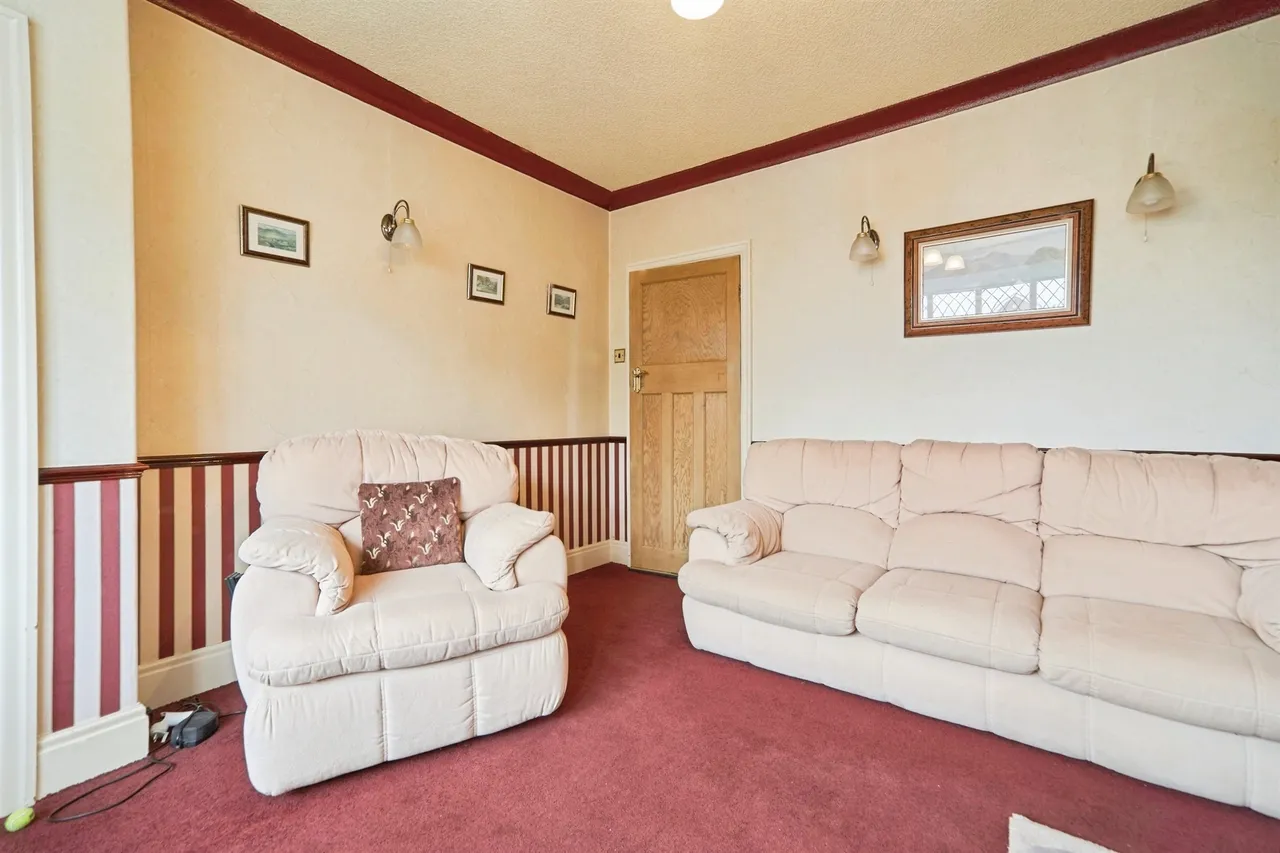 Sunnybank Crescent, Yeadon, Leeds, photo 6