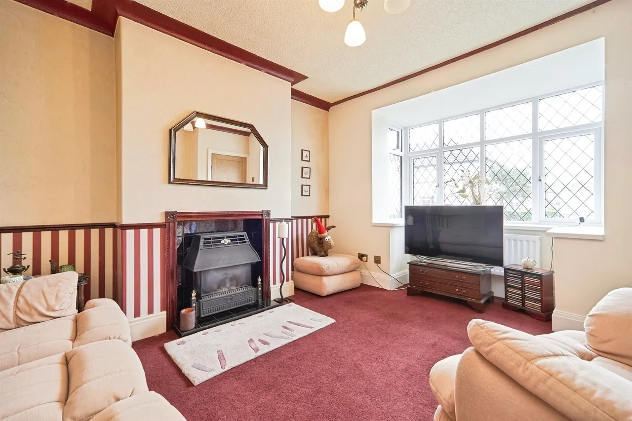 Sunnybank Crescent, Yeadon, Leeds, photo 3