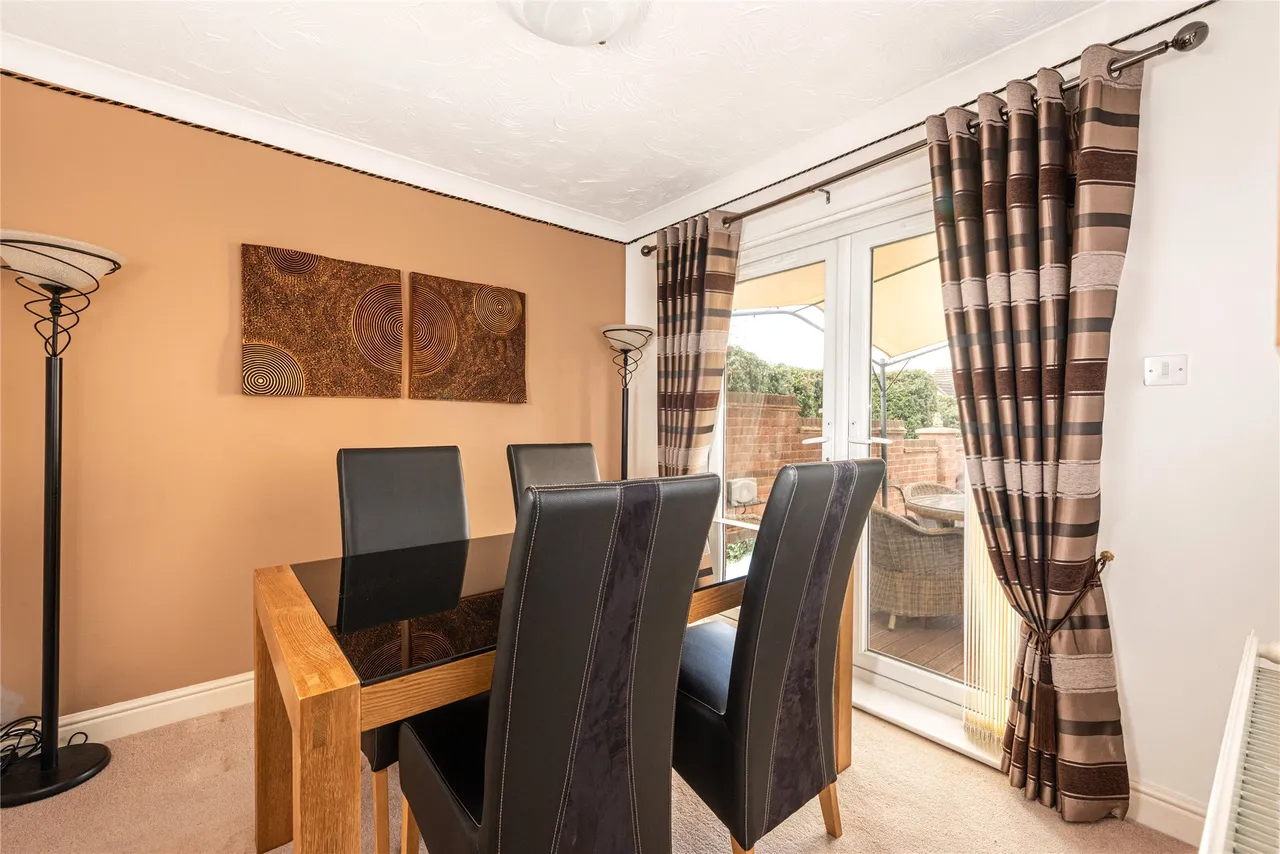 Oxwich Grove, Tattenhoe, MK4, photo 4