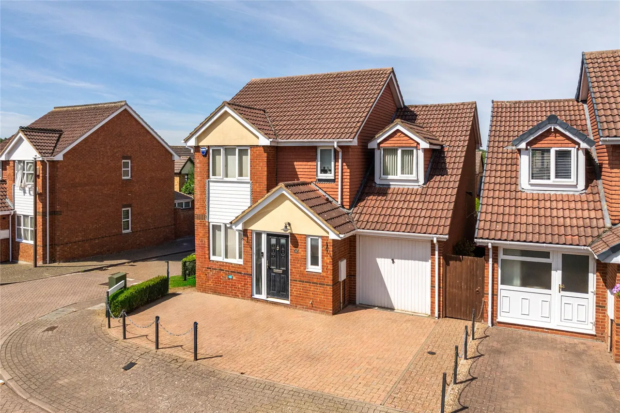 4 bed property for sale, Oxwich Grove, Tattenhoe, MK4
