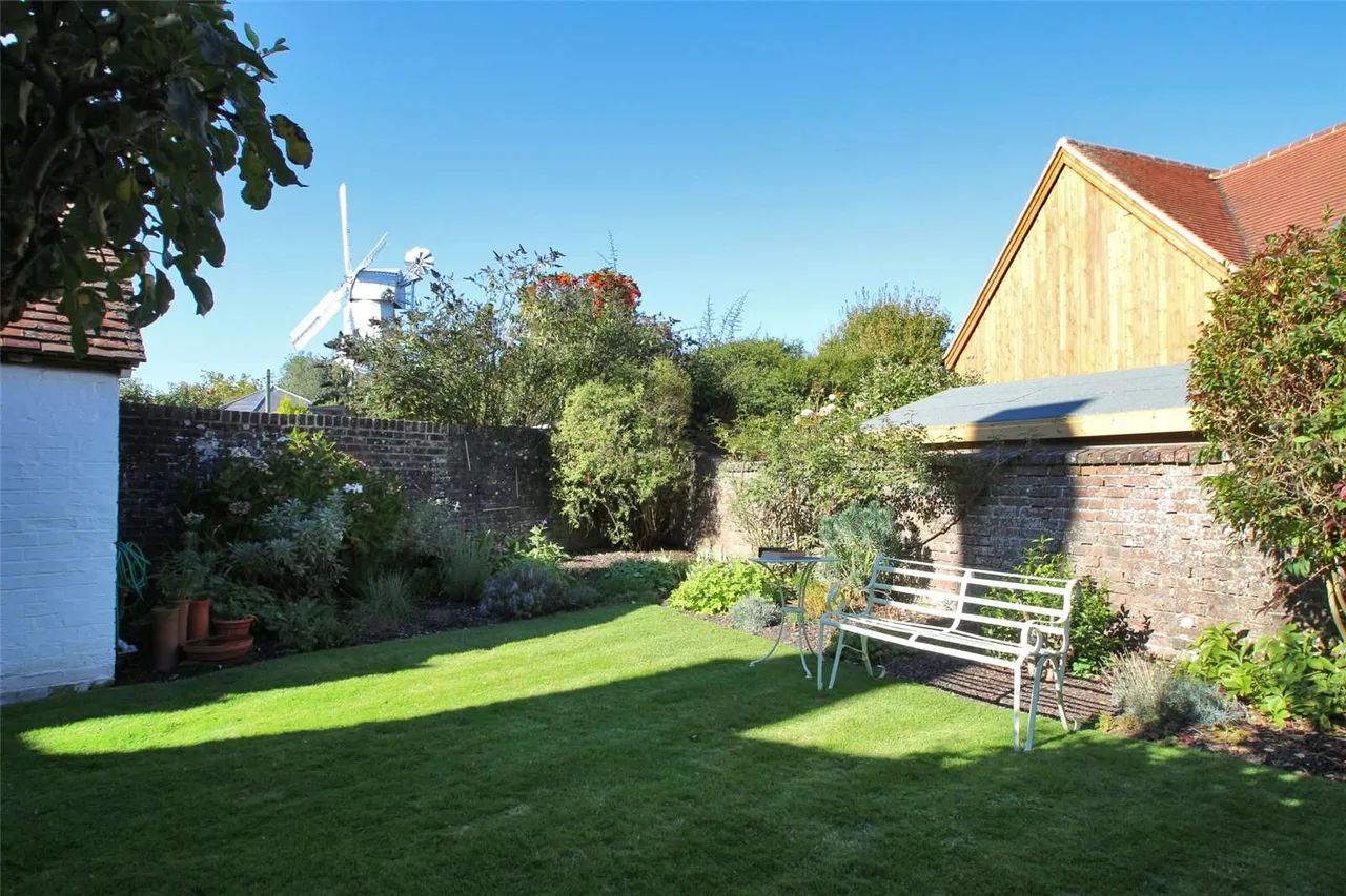The Hill, Cranbrook, Kent, TN17 3AJ, photo 11
