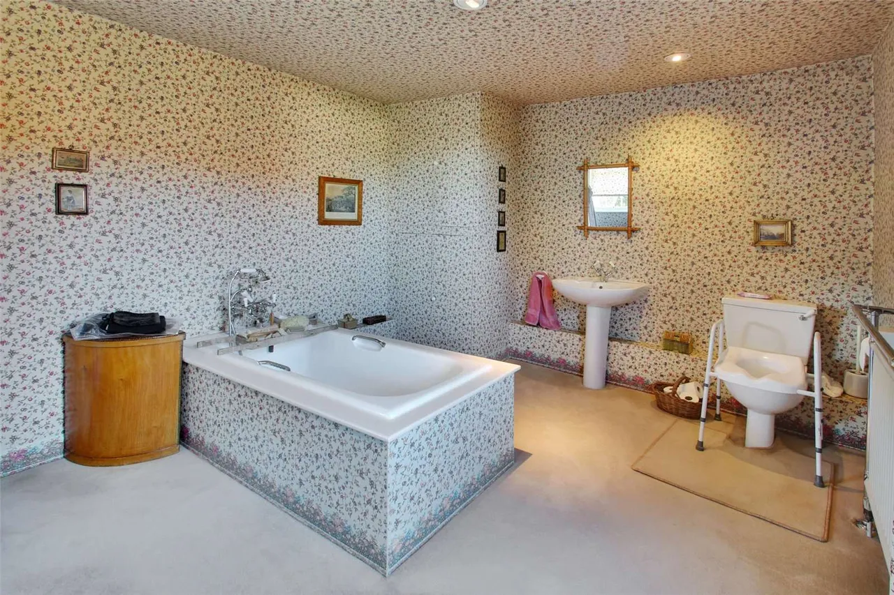 The Hill, Cranbrook, Kent, TN17 3AJ, photo 7