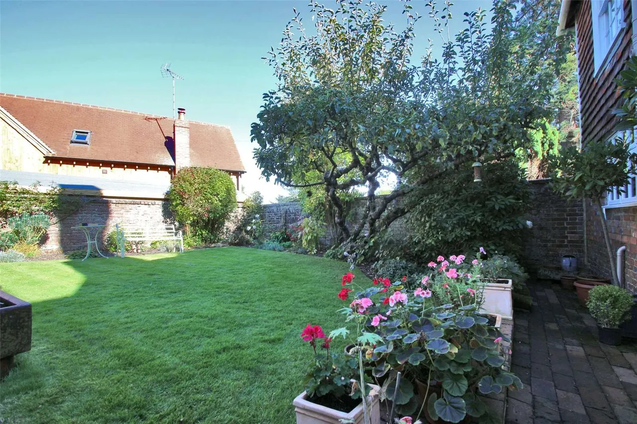 The Hill, Cranbrook, Kent, TN17 3AJ, photo 10
