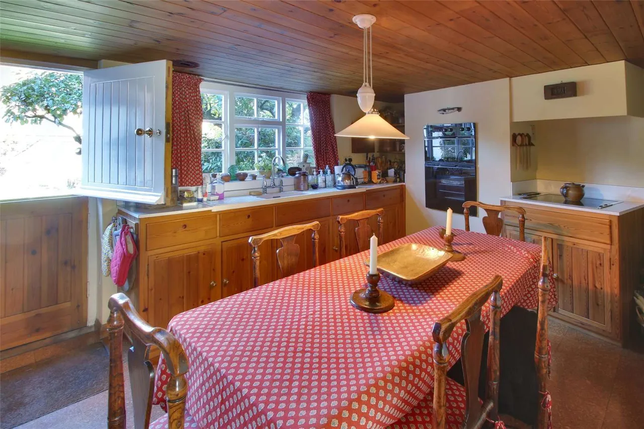 The Hill, Cranbrook, Kent, TN17 3AJ, photo 5