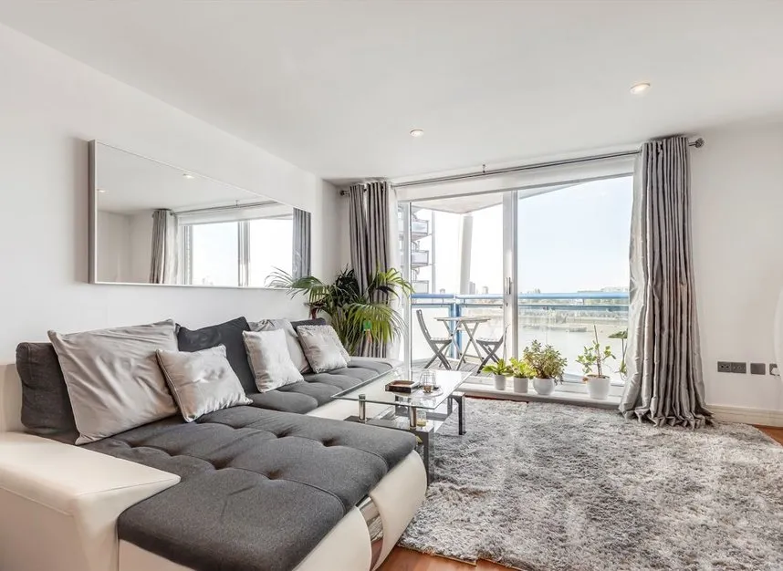 Newton Place, Canary Wharf, E14, photo 2