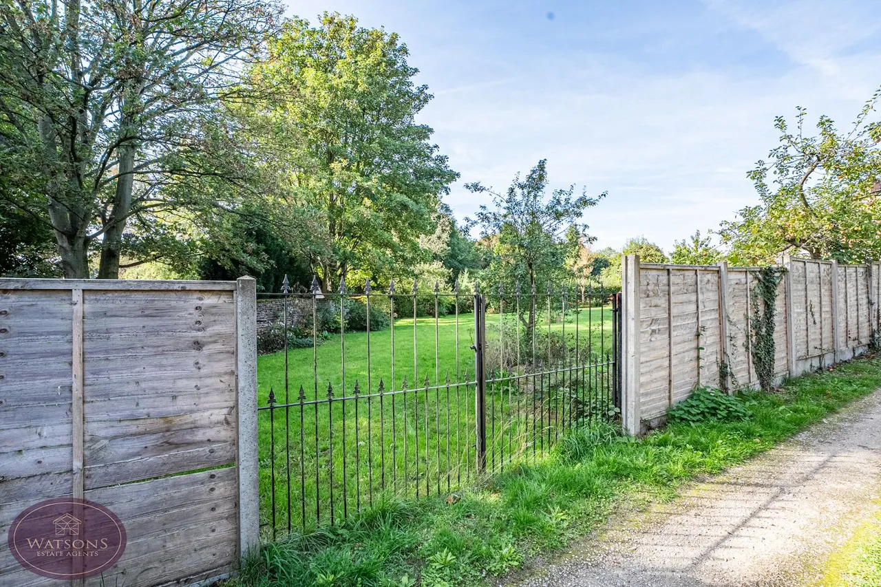 Nuthall, Nottingham, photo 32