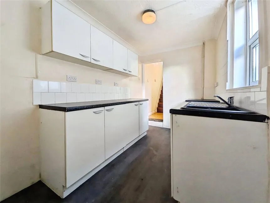Jefferson Road, Sheerness, Kent, ME12, photo 3