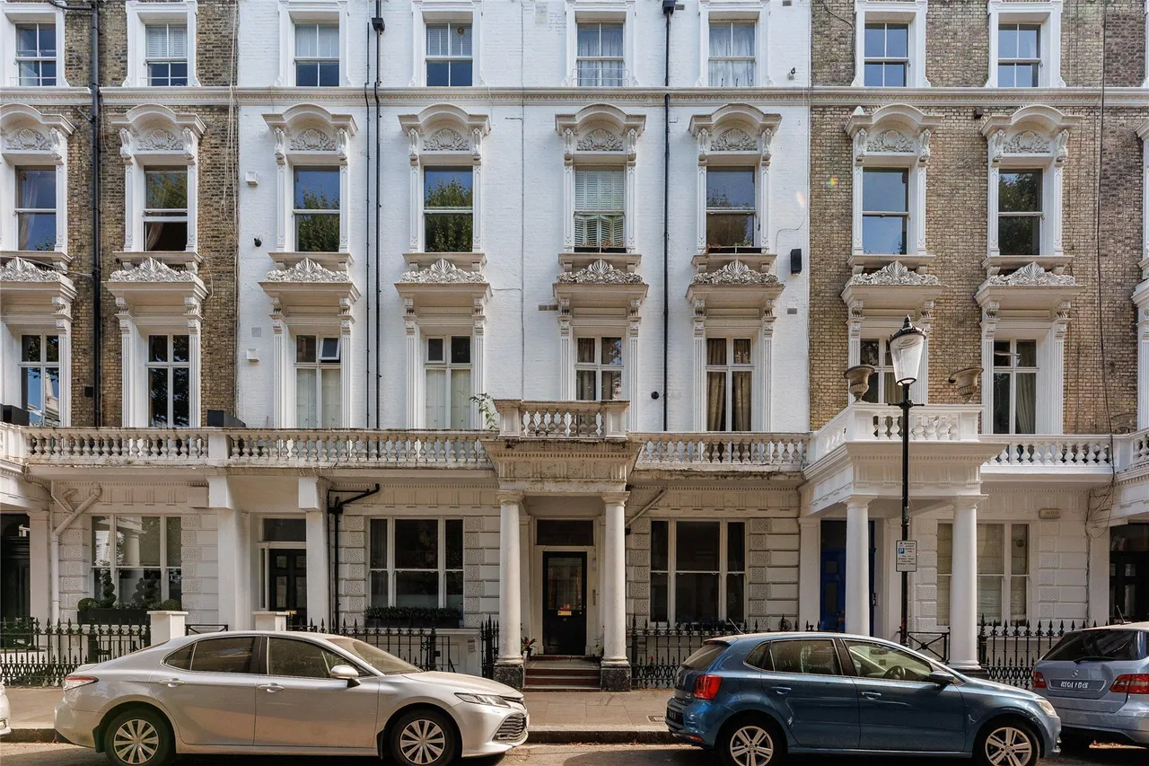 1 bed flat for sale, Linden Gardens, London, W2