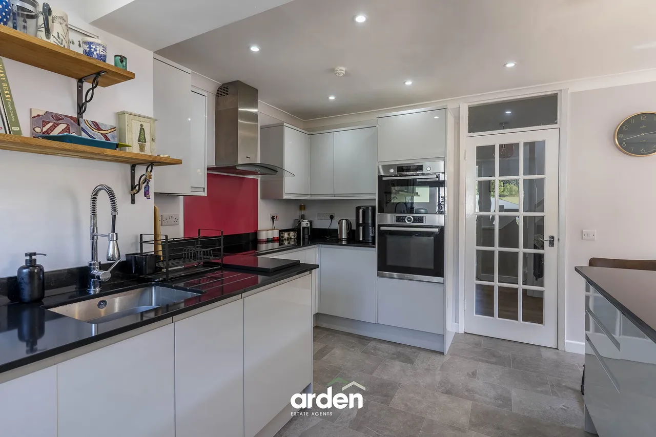 Woodshill Avenue, Lickey, B45, photo 5