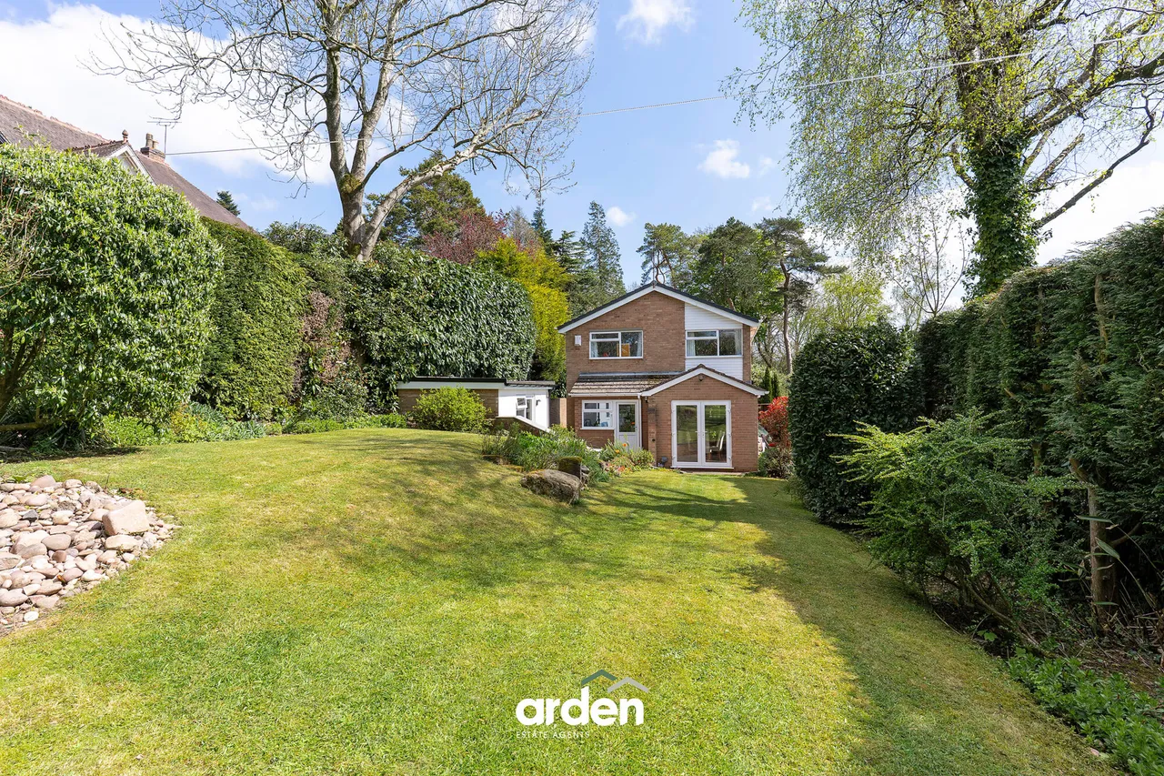 Woodshill Avenue, Lickey, B45, photo 2